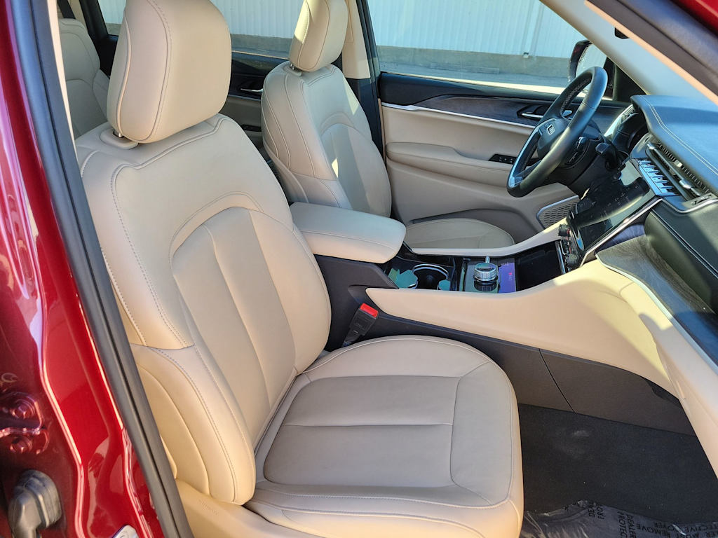 Thumbnail: 2022 Jeep Grand Cherokee L - 12