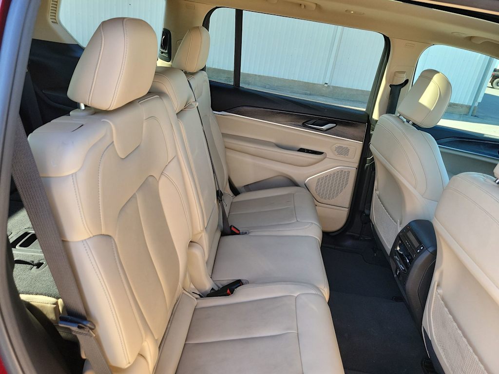 Thumbnail: 2022 Jeep Grand Cherokee L - 26