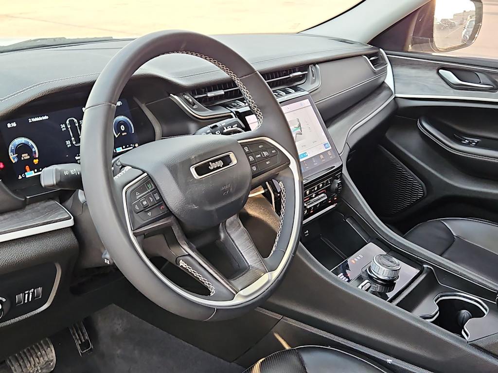 Thumbnail: 2023 Jeep Grand Cherokee L - 2