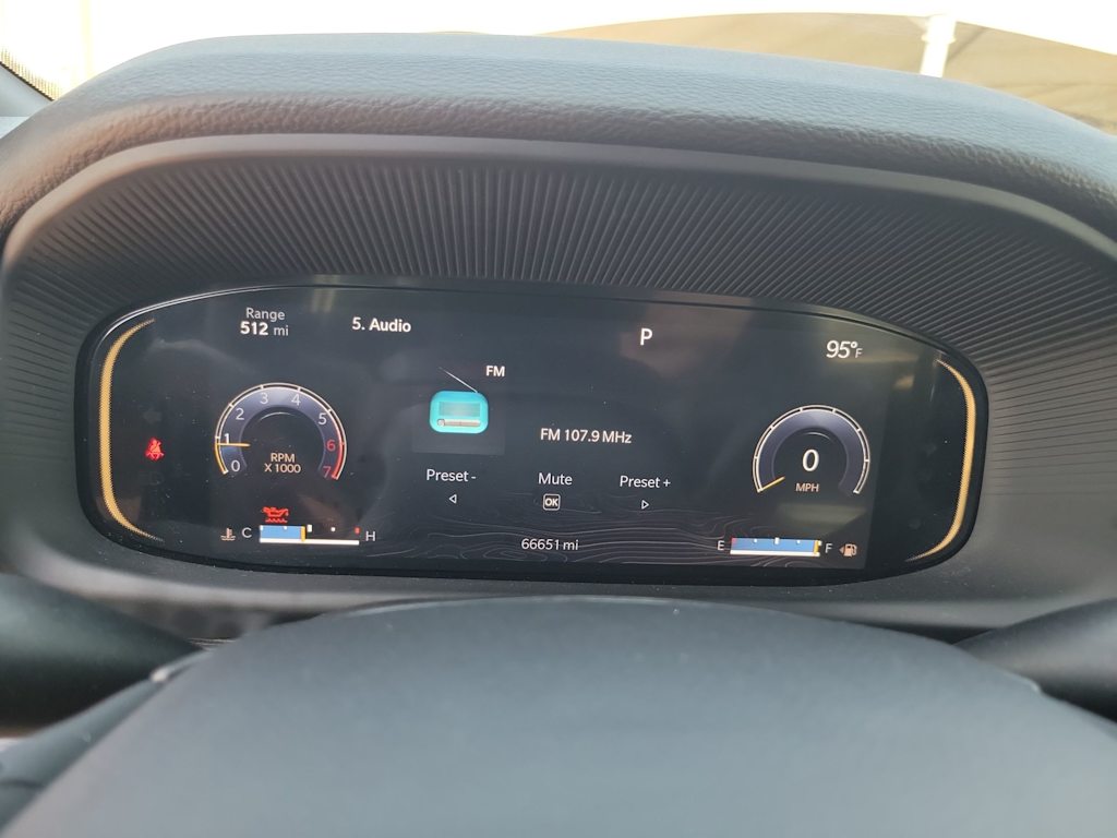 Thumbnail: 2023 Jeep Wagoneer - 18