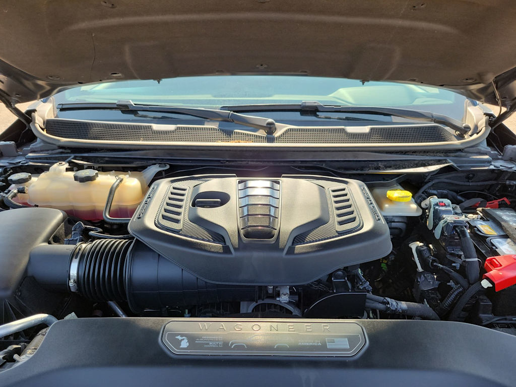 Thumbnail: 2023 Jeep Wagoneer - 10