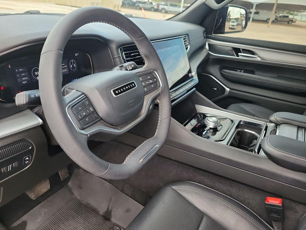 Thumbnail: 2024 Jeep Wagoneer - 2