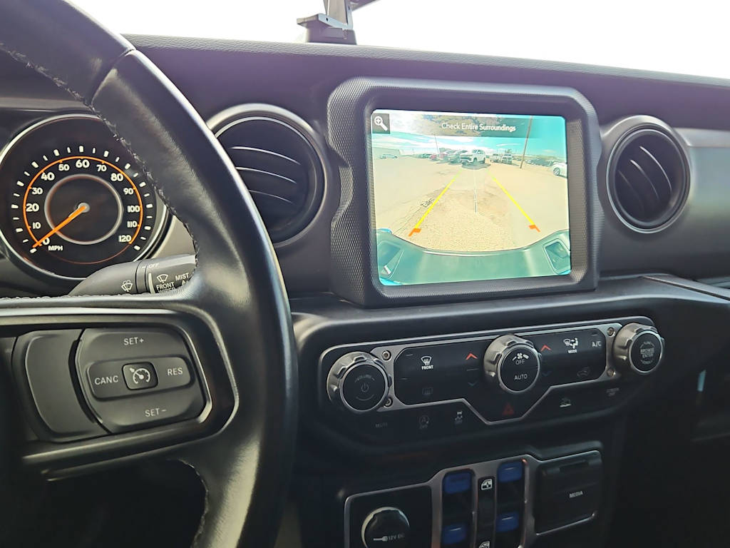 Thumbnail: 2021 Jeep Gladiator - 14