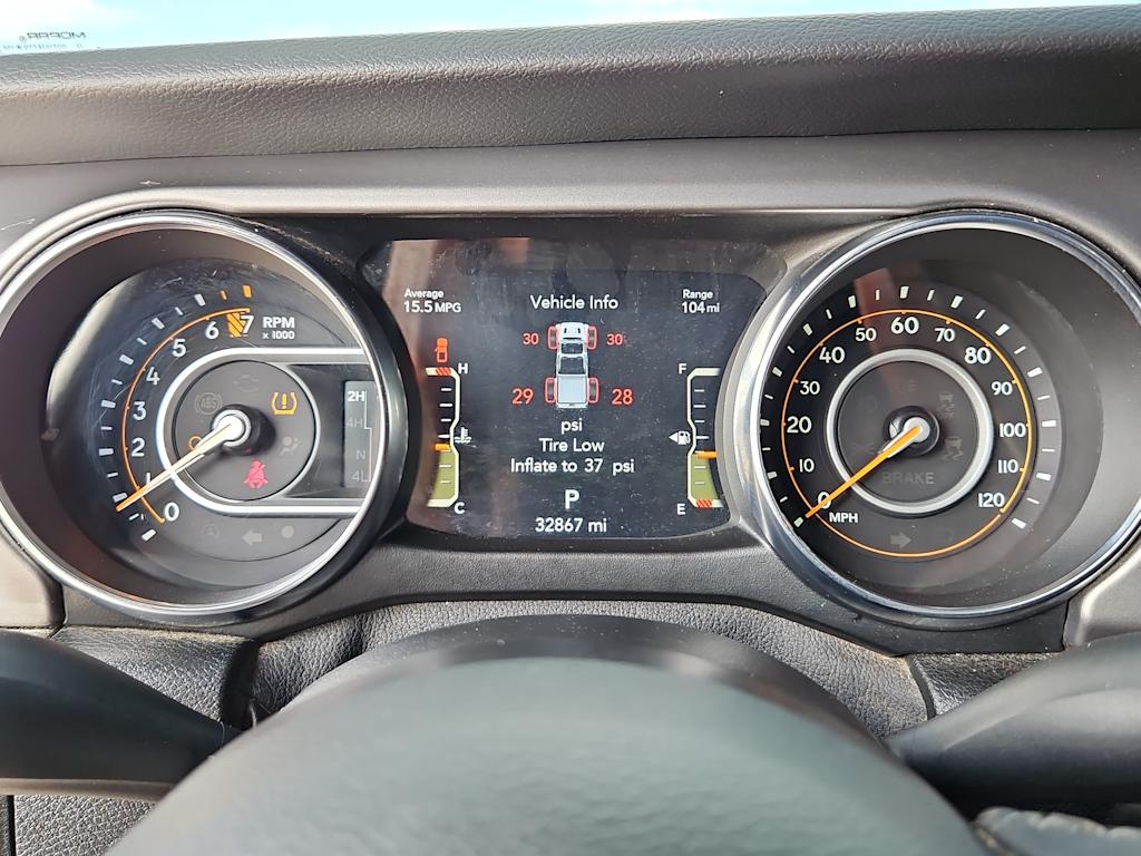 Thumbnail: 2021 Jeep Gladiator - 16