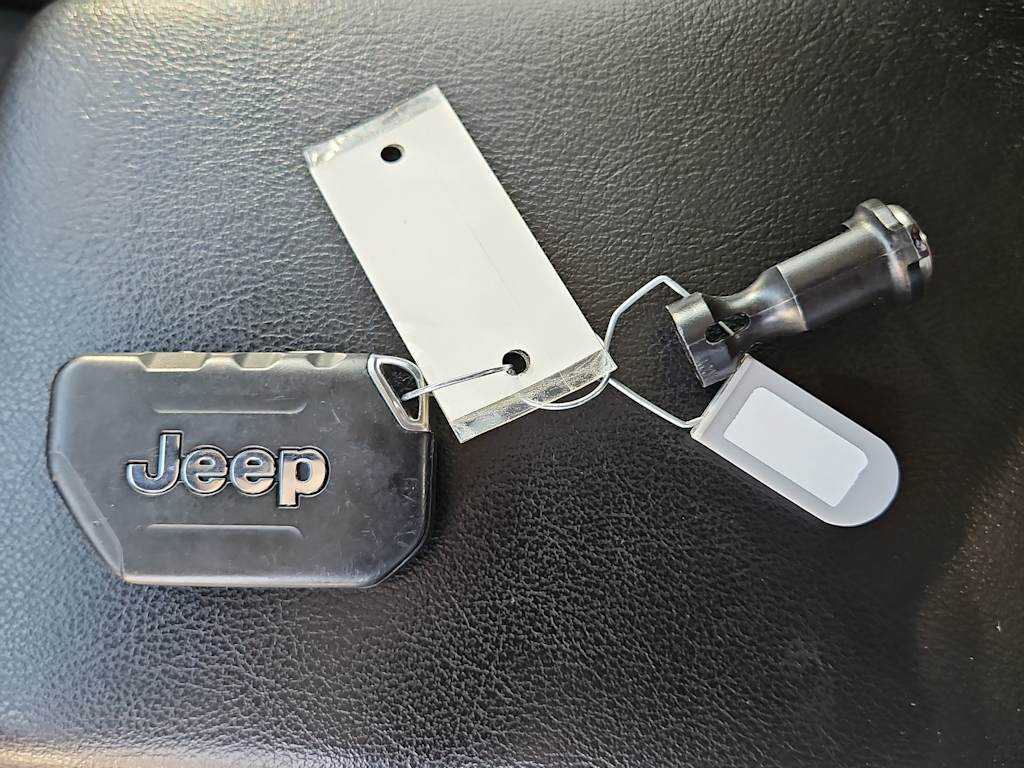 Thumbnail: 2021 Jeep Gladiator - 17