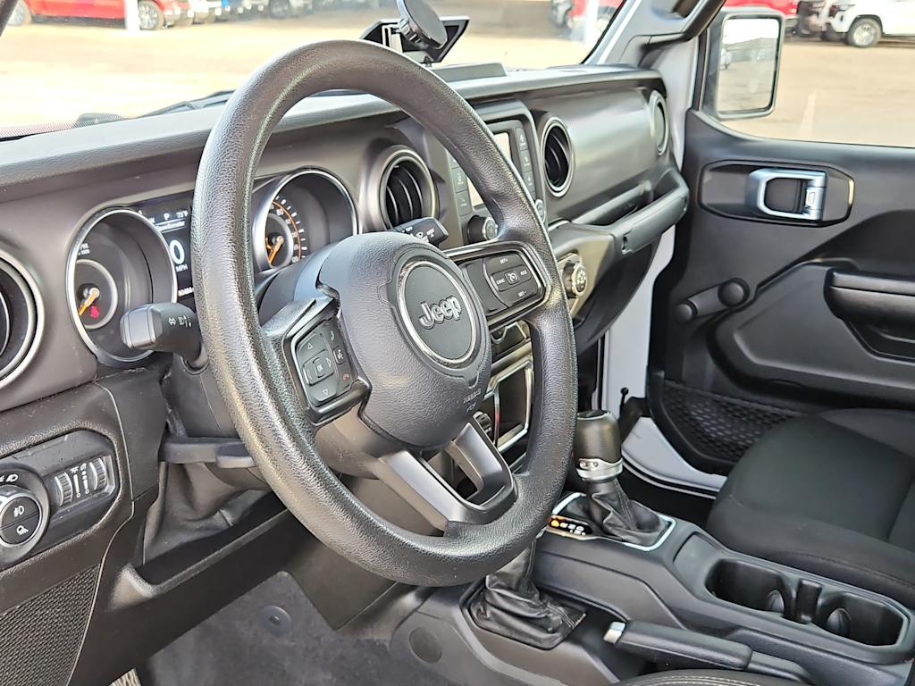 Thumbnail: 2021 Jeep Gladiator - 2