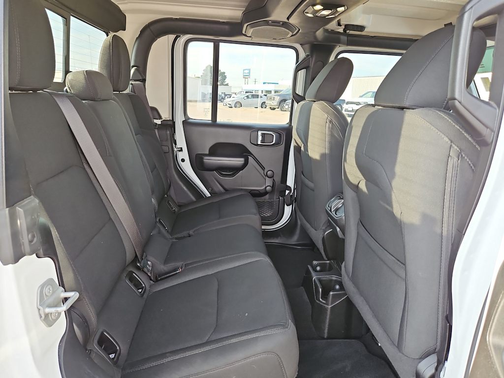 Thumbnail: 2021 Jeep Gladiator - 24