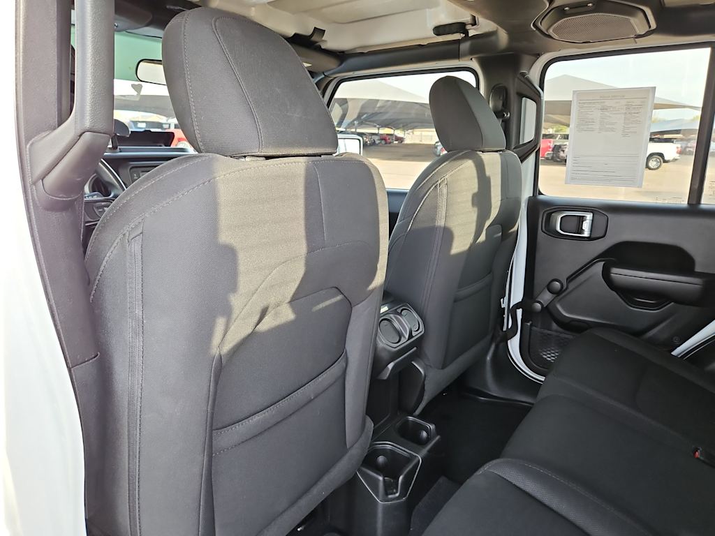 Thumbnail: 2021 Jeep Gladiator - 12
