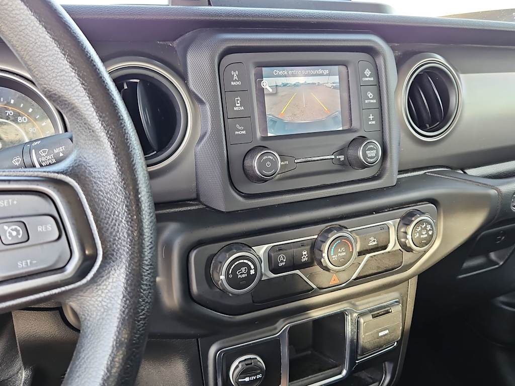 Thumbnail: 2021 Jeep Gladiator - 14