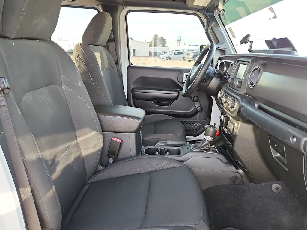 Thumbnail: 2021 Jeep Gladiator - 11