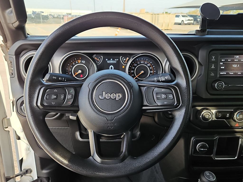 Thumbnail: 2021 Jeep Gladiator - 13