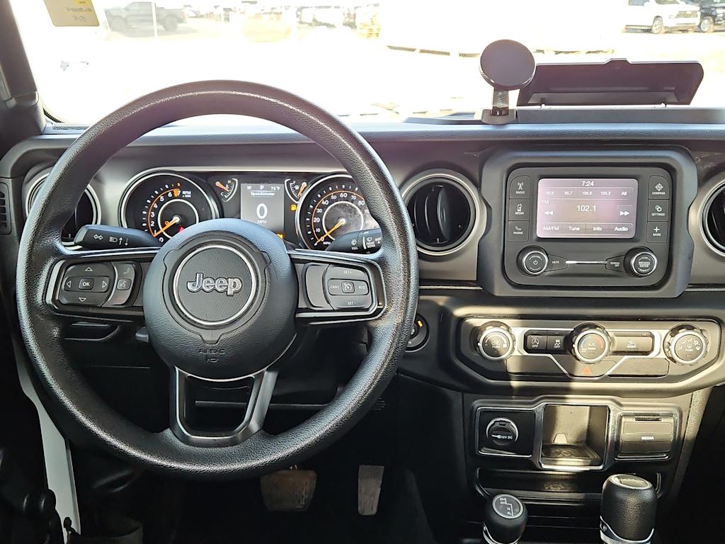 Thumbnail: 2021 Jeep Gladiator - 9