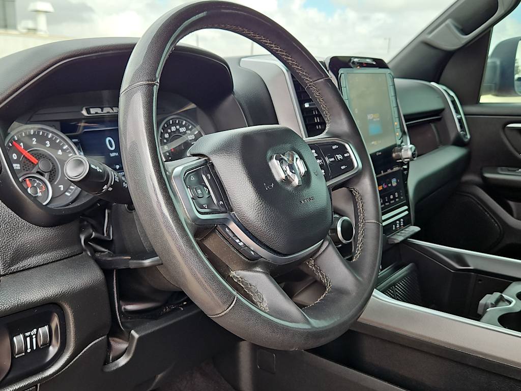 Thumbnail: 2025 RAM 1500 - 2
