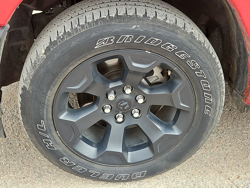 Thumbnail: 2025 RAM 1500 - 8