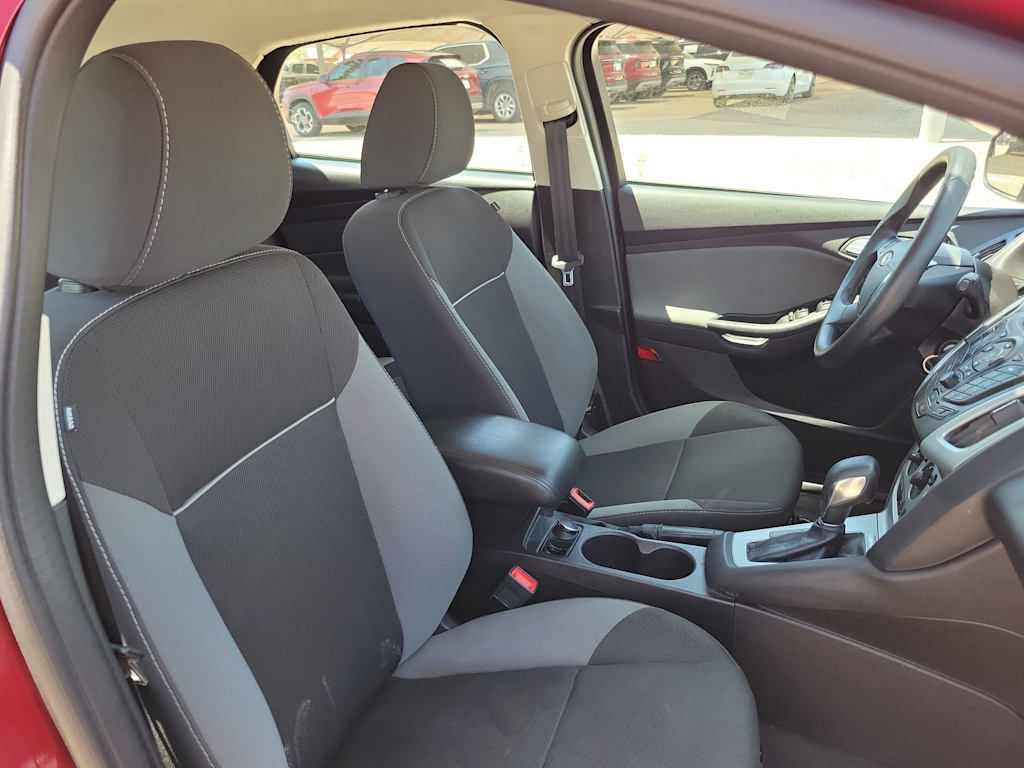Thumbnail: 2014 Ford Focus - 12
