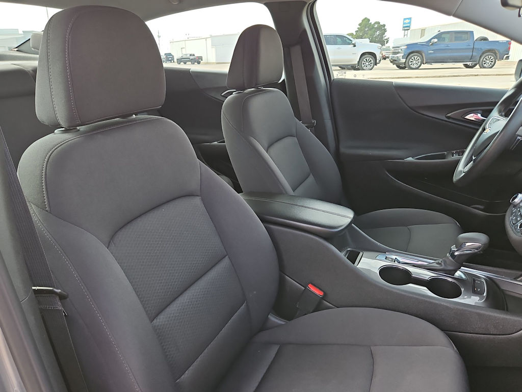 Thumbnail: 2024 Chevrolet Malibu - 12