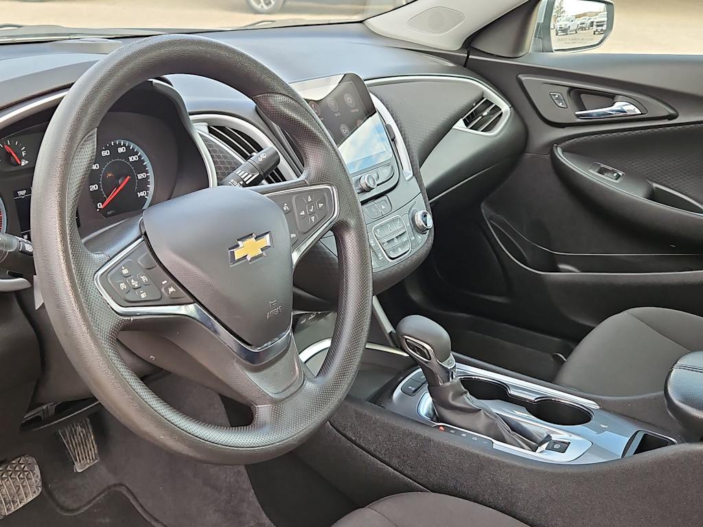 Thumbnail: 2024 Chevrolet Malibu - 2