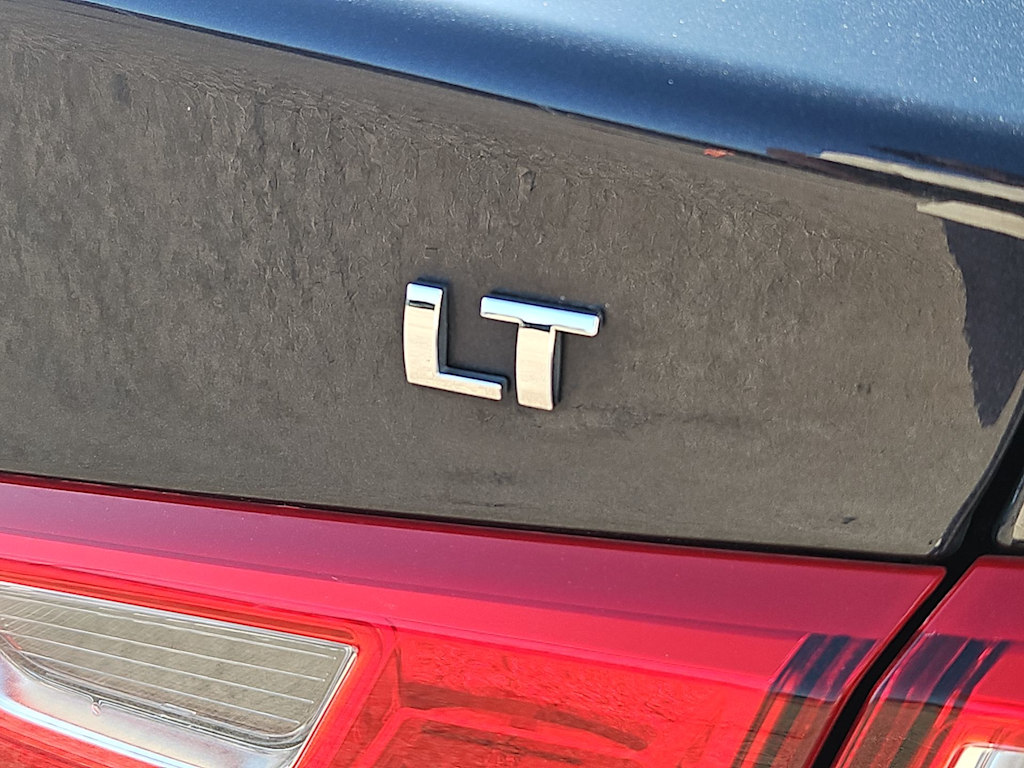 Thumbnail: 2023 Chevrolet Malibu - 7