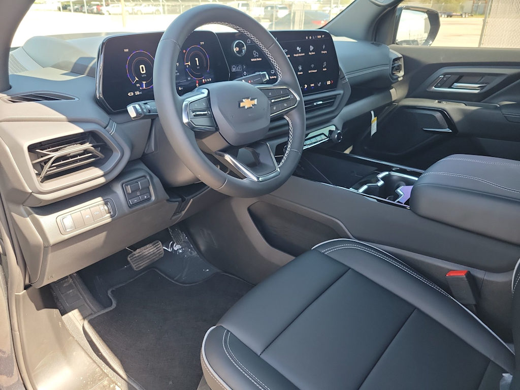 Thumbnail: 2026 Chevrolet Silverado EV - 2