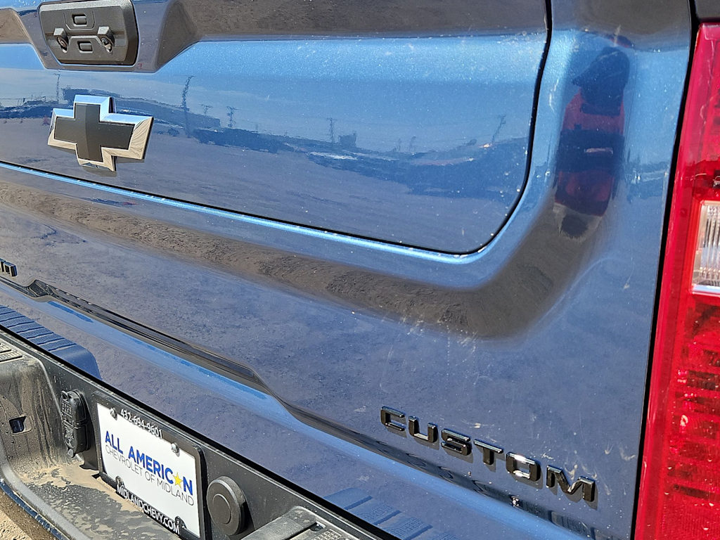 Thumbnail: 2026 Chevrolet Silverado 2500 - 25