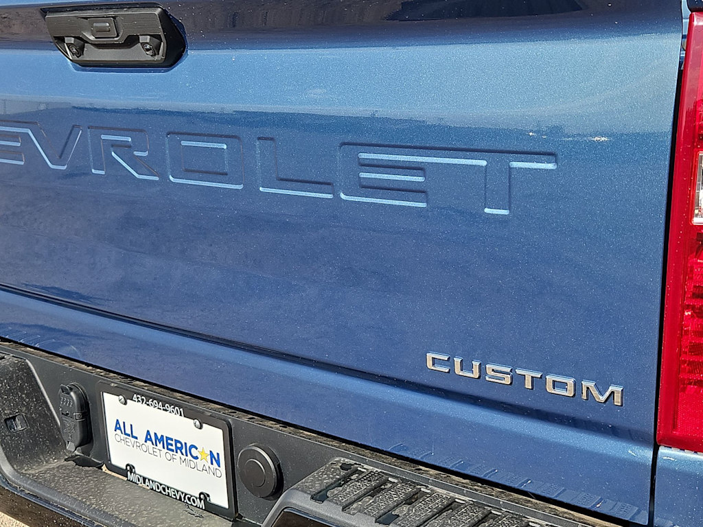 Thumbnail: 2026 Chevrolet Silverado 2500 - 25