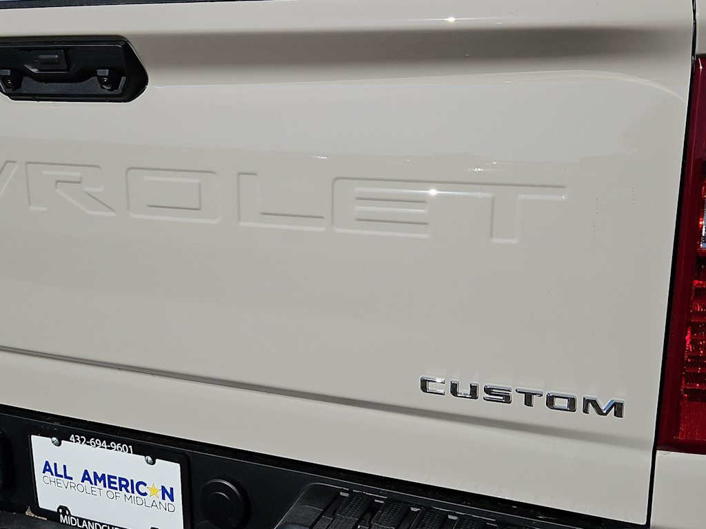 Thumbnail: 2026 Chevrolet Silverado 2500 - 25