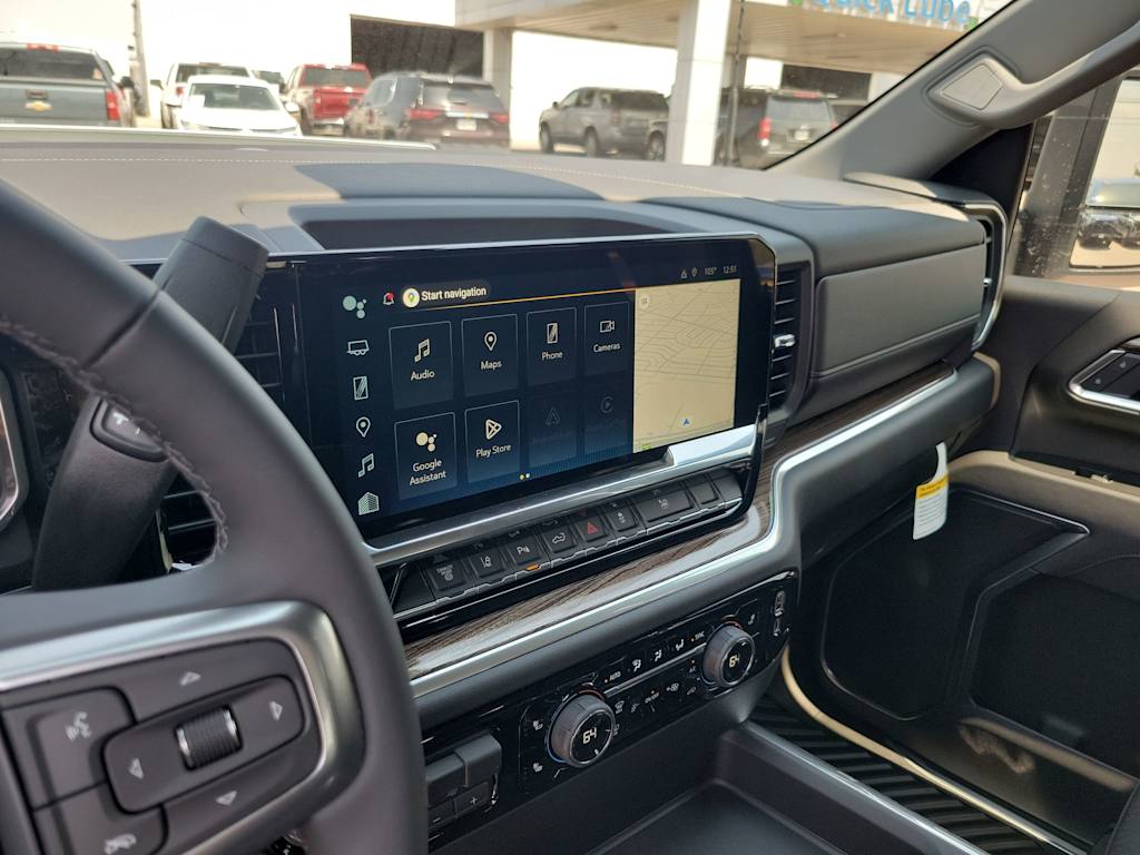 Thumbnail: 2026 Chevrolet Silverado 3500 - 15