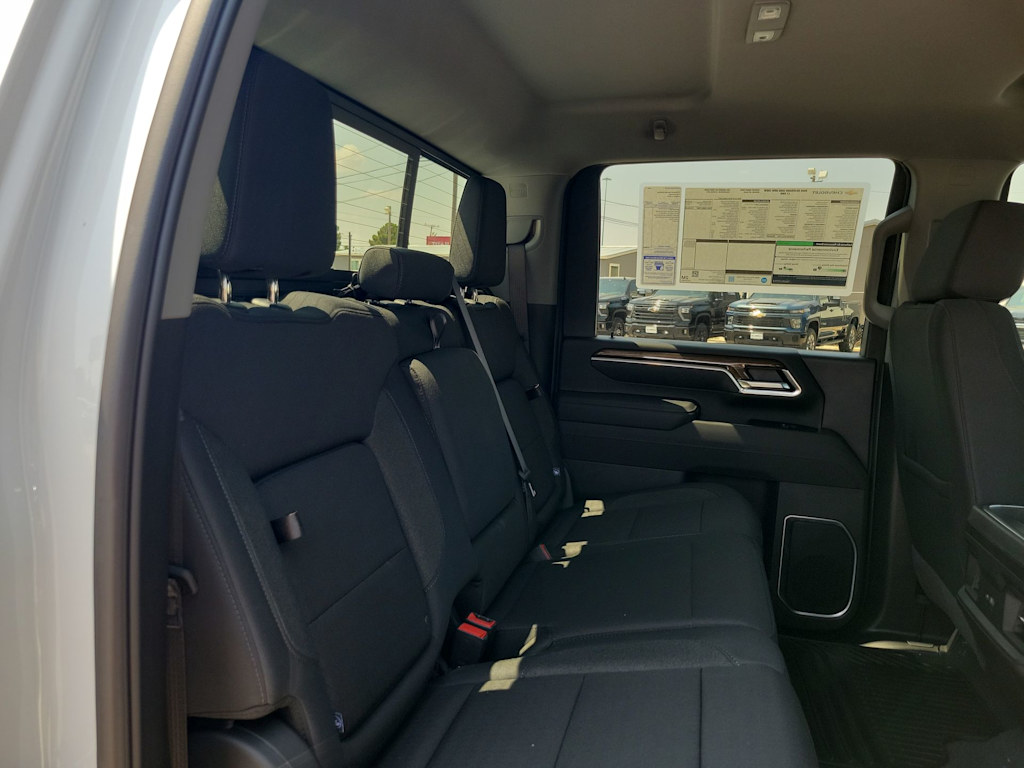 Thumbnail: 2026 Chevrolet Silverado 3500 - 27