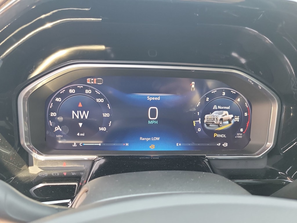 Thumbnail: 2026 Chevrolet Silverado 3500 - 16