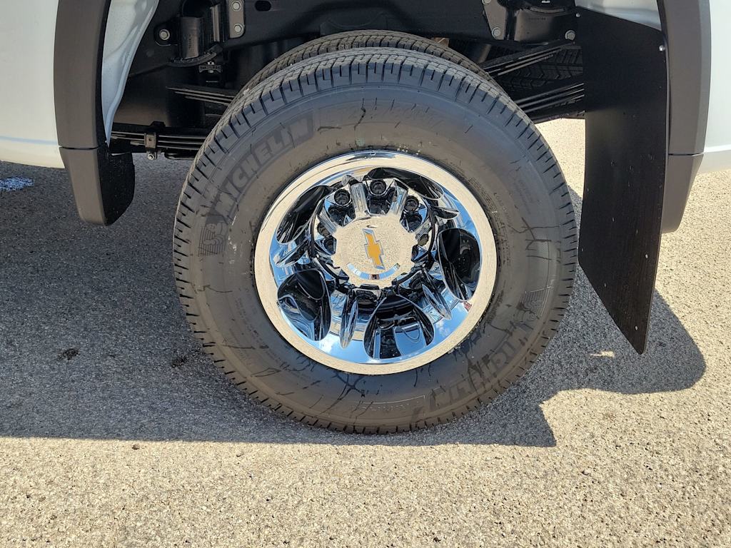 Thumbnail: 2026 Chevrolet Silverado 3500 - 7