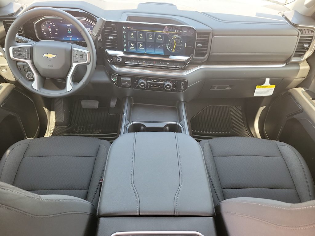 Thumbnail: 2026 Chevrolet Silverado 3500 - 9