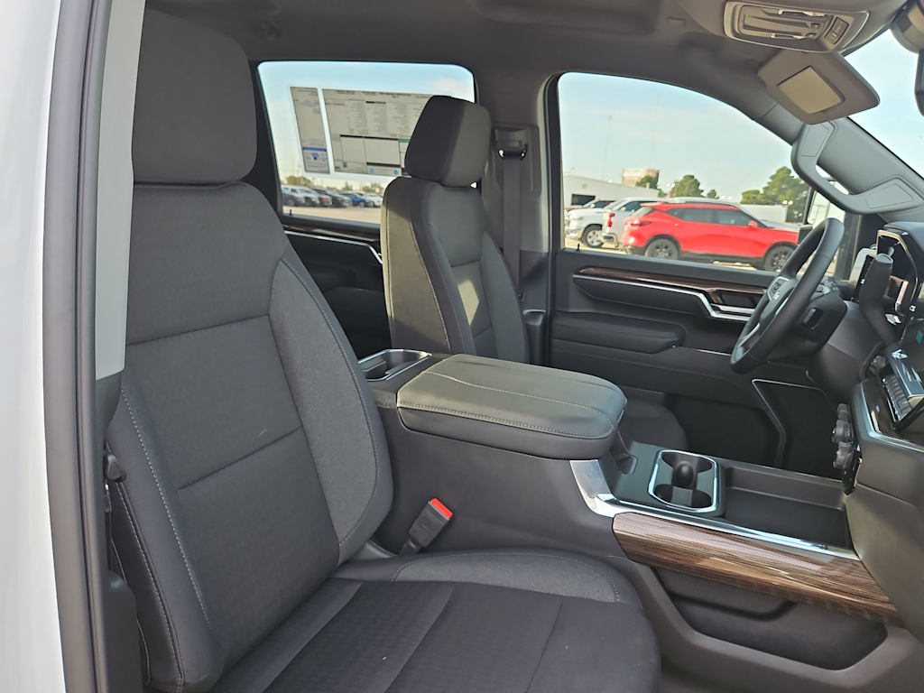 2026 Chevrolet Silverado 3500 HD LT - Photo 11