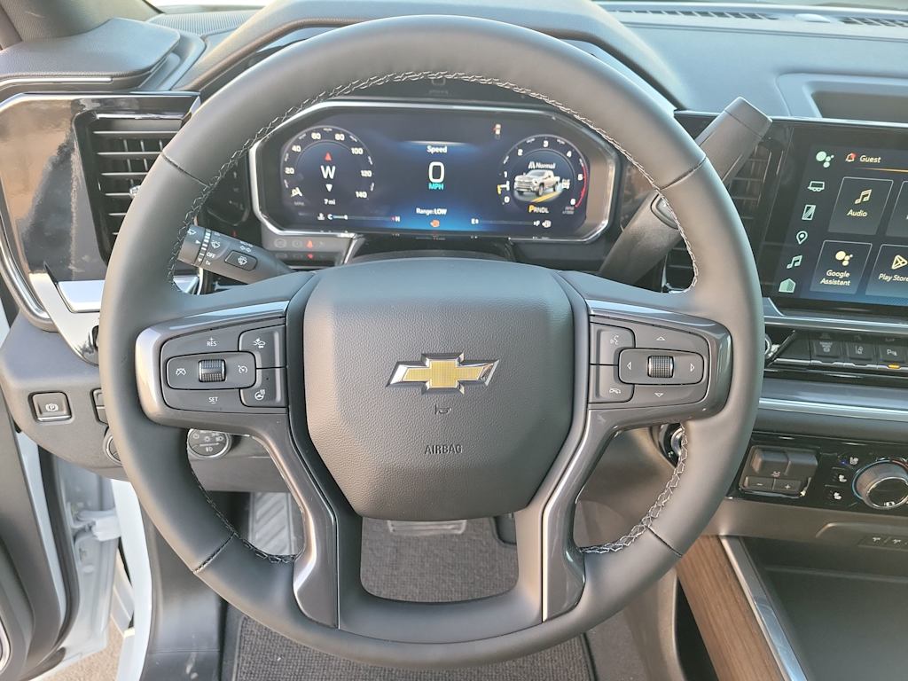 Thumbnail: 2026 Chevrolet Silverado 3500 - 14