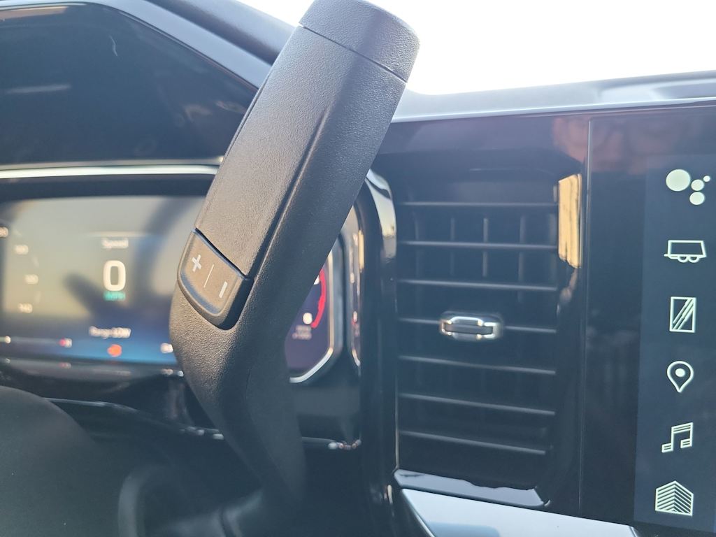 Thumbnail: 2026 Chevrolet Silverado 3500 - 27