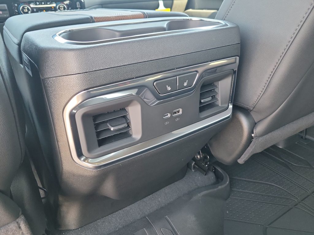 Thumbnail: 2025 Chevrolet Silverado 3500 - 24