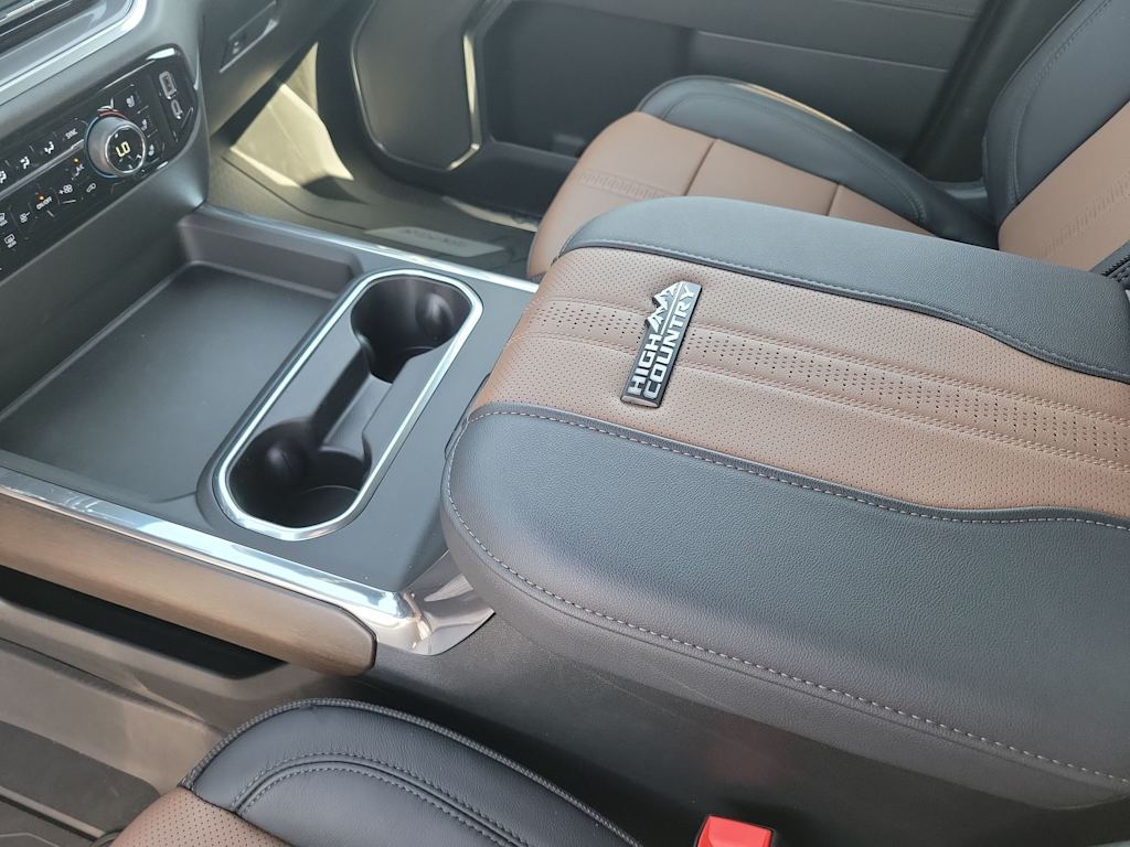 Thumbnail: 2025 Chevrolet Silverado 3500 - 13