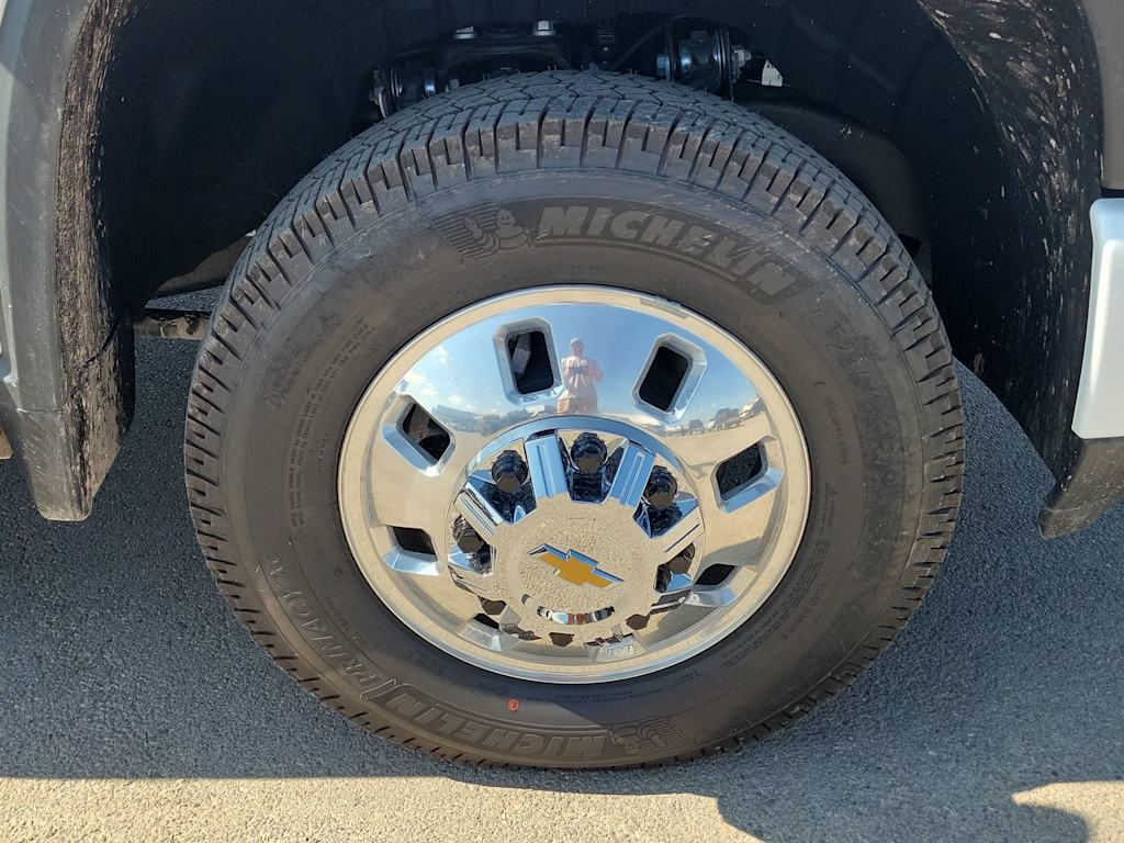 Thumbnail: 2025 Chevrolet Silverado 3500 - 7