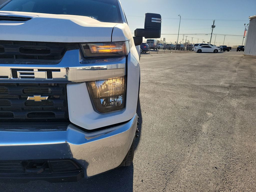 Thumbnail: 2023 Chevrolet Silverado 3500 - 25