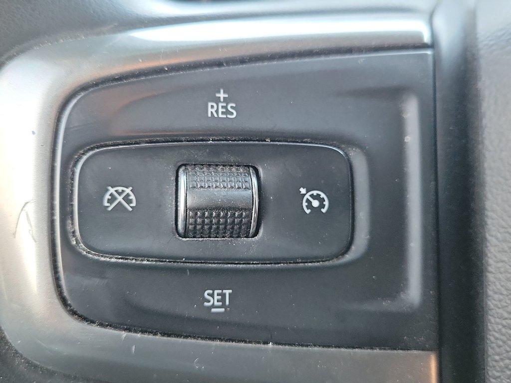 Thumbnail: 2023 Chevrolet Silverado 3500 - 28