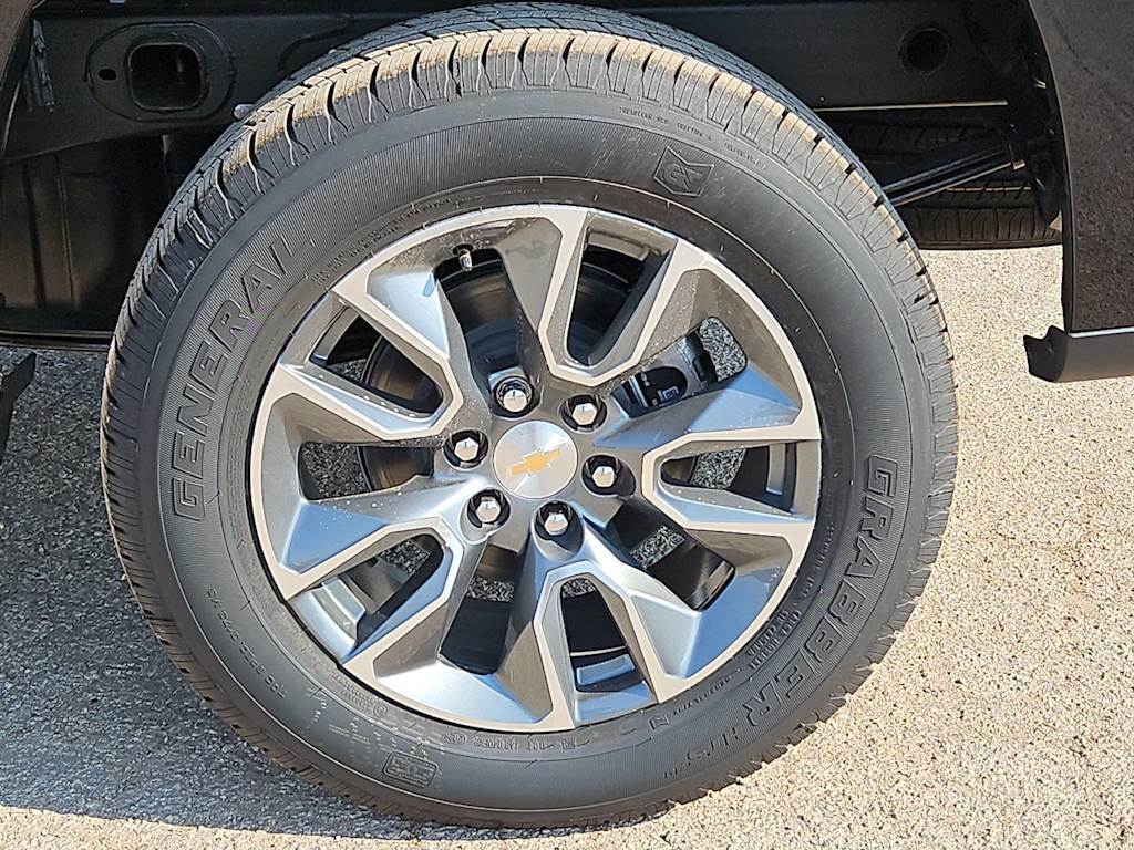Thumbnail: 2026 Chevrolet Silverado 1500 - 8