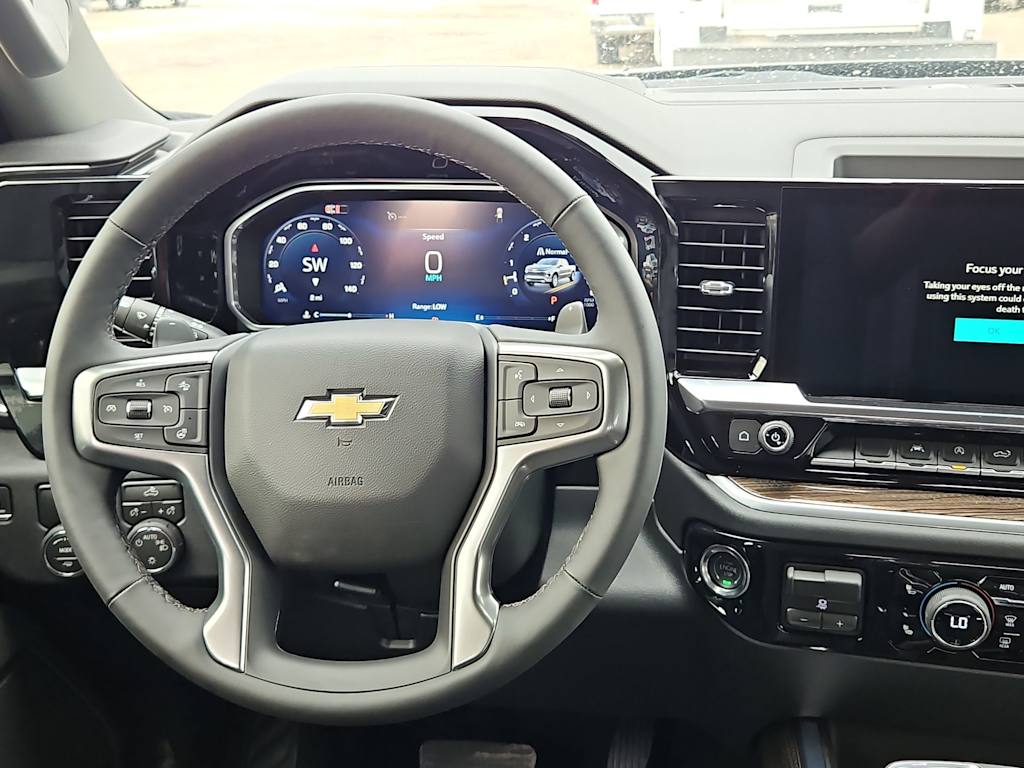 Thumbnail: 2026 Chevrolet Silverado 1500 - 10