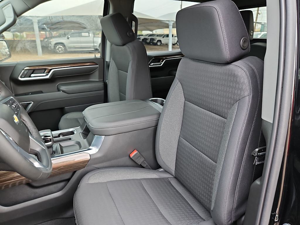 Thumbnail: 2026 Chevrolet Silverado 1500 - 11