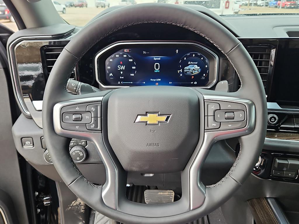 Thumbnail: 2026 Chevrolet Silverado 1500 - 14