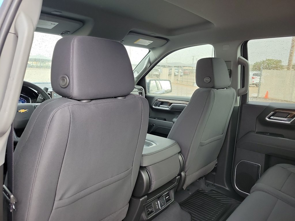 Thumbnail: 2026 Chevrolet Silverado 1500 - 13