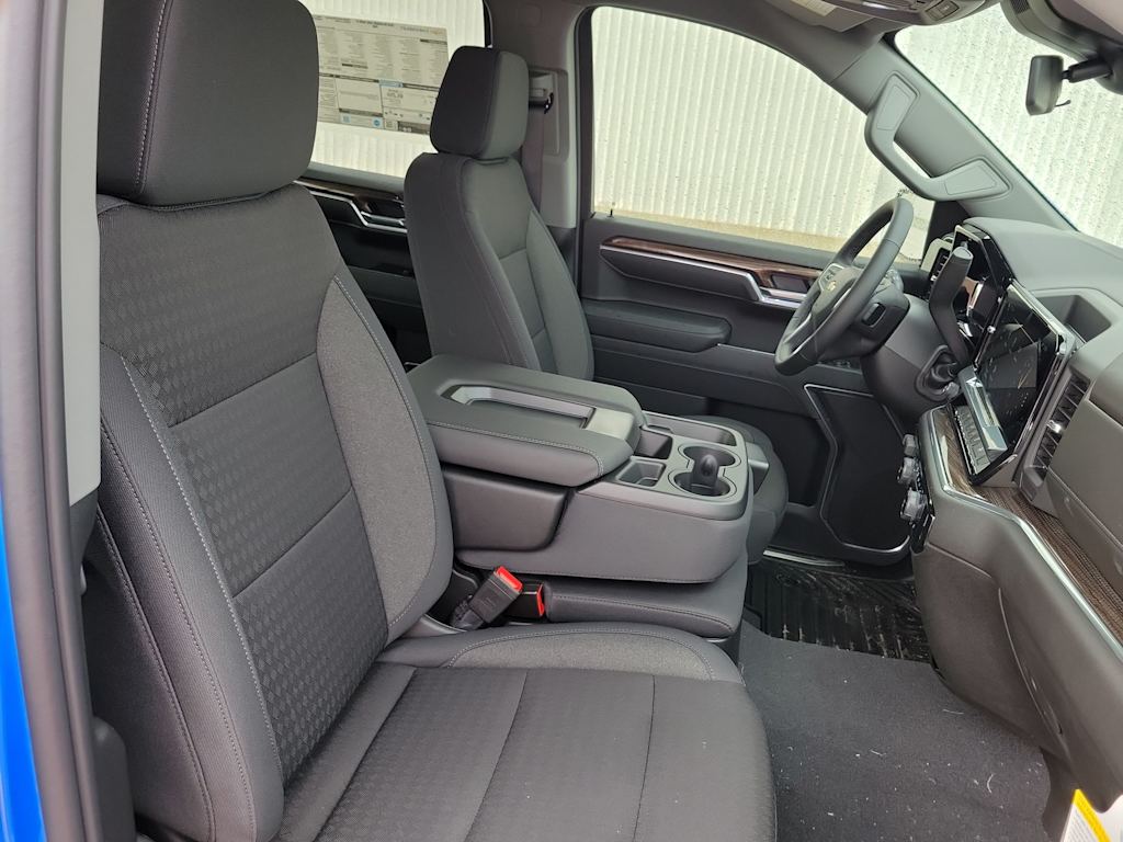 Thumbnail: 2026 Chevrolet Silverado 1500 - 12