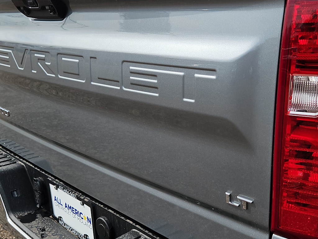 Thumbnail: 2026 Chevrolet Silverado 1500 - 25