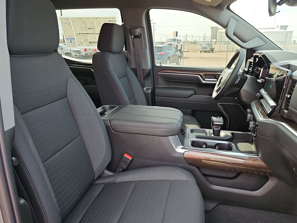 Thumbnail: 2026 Chevrolet Silverado 1500 - 12