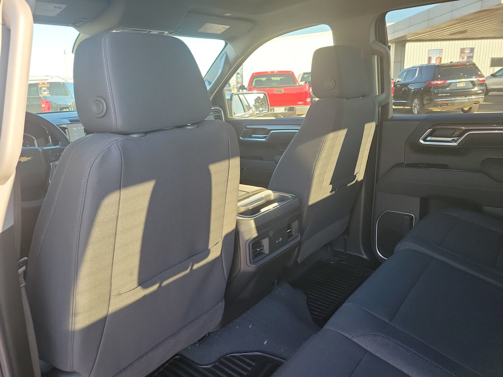 Thumbnail: 2026 Chevrolet Silverado 1500 - 12