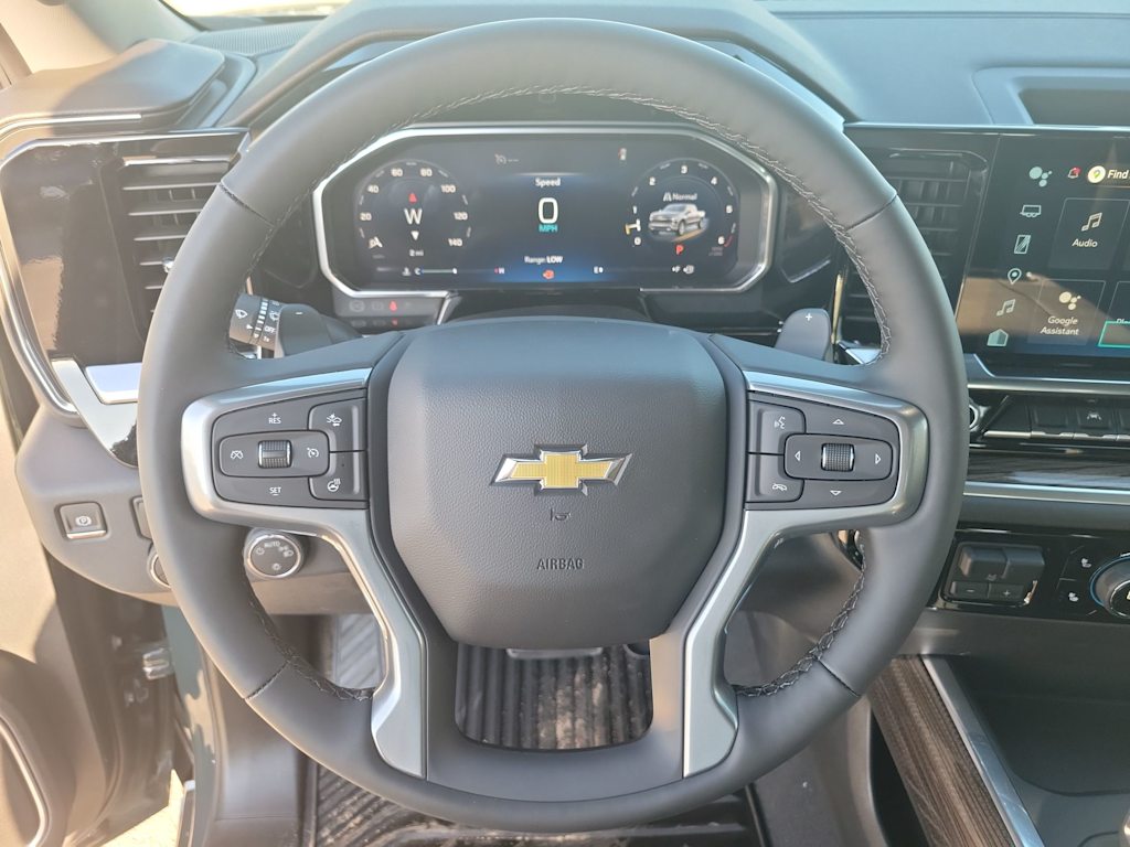 Thumbnail: 2026 Chevrolet Silverado 1500 - 13