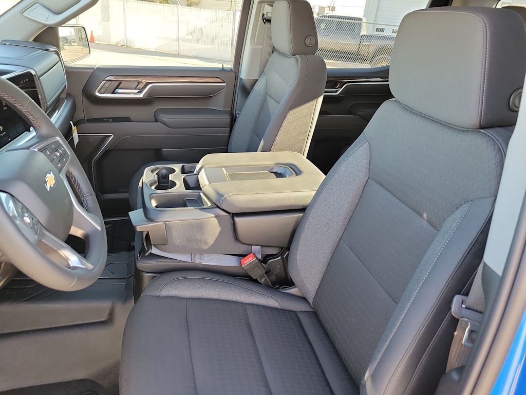 Thumbnail: 2026 Chevrolet Silverado 1500 - 10